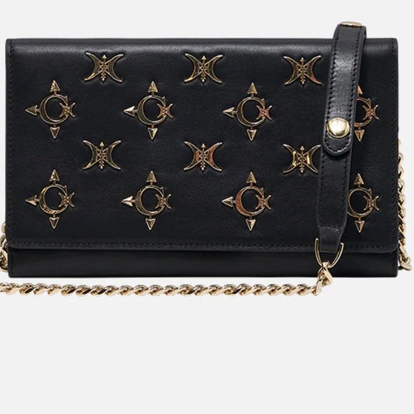 🖤💛NWT CAMILLA GOLD CHAIN FLAP CROSSBODY BAG IN SOLID BLACK WITH GOLD HARDWARE - Picture 4 of 16
